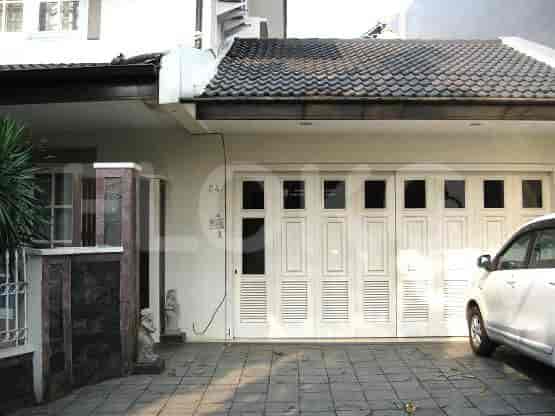 350 sqm, 4 BR house for rent in Ampera Cilandak, Cilandak - RHAc35 1
