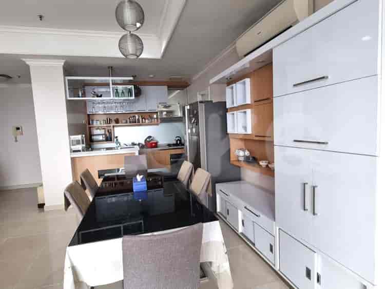 Tipe 3 Kamar Tidur di Lantai Menengah untuk disewakan di Kuningan City (Denpasar Residence) - fku074 3