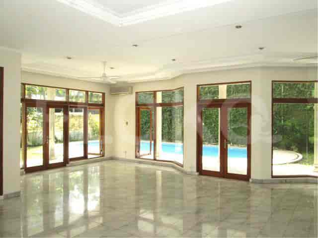 Disewakan Rumah 5 BR, Luas 425 m2 di Complex Jervois Park, Pasar Minggu - RHA402 5