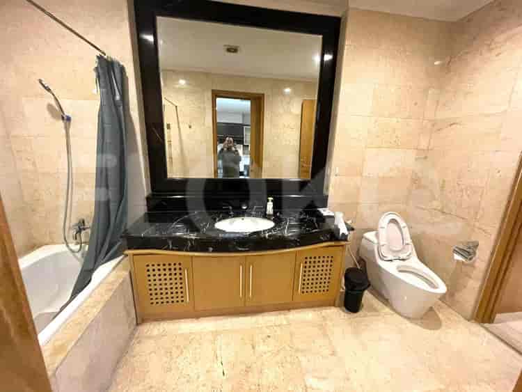 1 Bedroom on Middle Floor for Rent in Senayan Residence - fse4aa 4