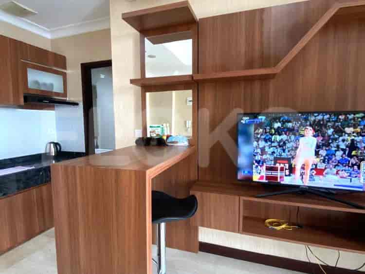 Tipe 2 Kamar Tidur di Lantai Menengah untuk disewakan di Permata Hijau Suites Apartemen - fpe823 4