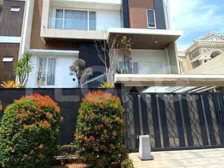 Dijual Rumah 6 BR, Luas 1050 m2 di Kataraman Indah, Penjaringan - RHAS9b9 1