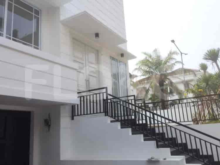Dijual Rumah 4 BR, Luas 600 m2 di Bukit Gading Mediterania, Kelapa Gading - RHAS0a1 1