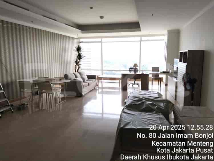 Tipe 3 Kamar Tidur di Lantai Rendah untuk disewakan di Kempinski Grand Indonesia Apartemen - fmeee0 1
