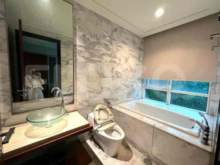 Tipe 3 Kamar Tidur di Lantai Rendah untuk disewakan di The Peak Apartemen - fsu89c 4