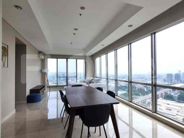 3 Bedroom on High Floor for Rent in Apartemen Branz Simatupang - ftb62f 2