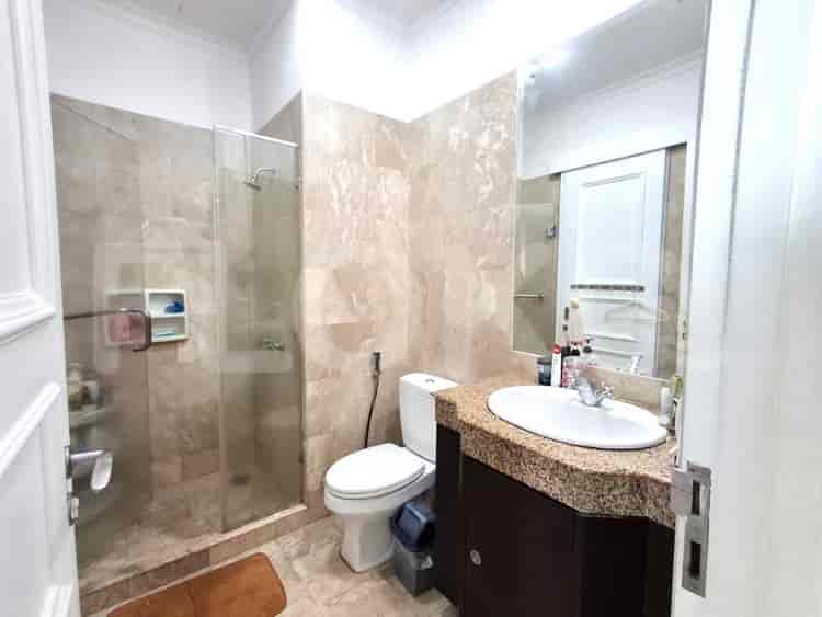 Tipe 2 Kamar Tidur di Lantai Menengah untuk disewakan di Bellezza Apartemen - fpec1c 4