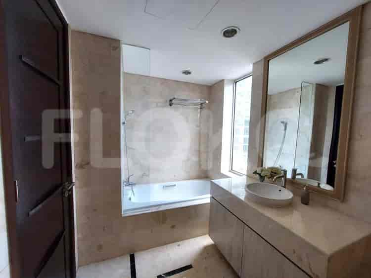 Tipe 3 Kamar Tidur di Lantai Menengah untuk disewakan di The Grove Apartemen - fku163 4
