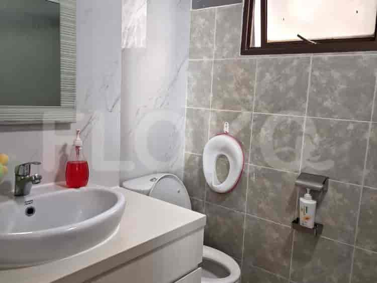Tipe 2 Kamar Tidur di Lantai Rendah untuk disewakan di Taman Rasuna Apartemen - fku2cb 4