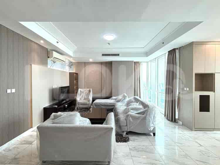 Tipe 3 Kamar Tidur di Lantai Tinggi untuk disewakan di The Peak Apartemen - fsu318 1