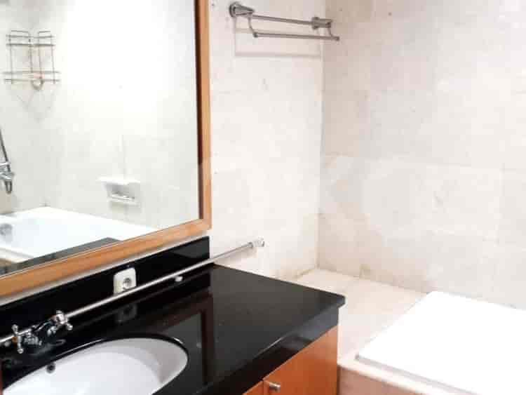 2 Bedroom on Middle Floor for Rent in Sudirman Mansion Apartment - fsu757 4