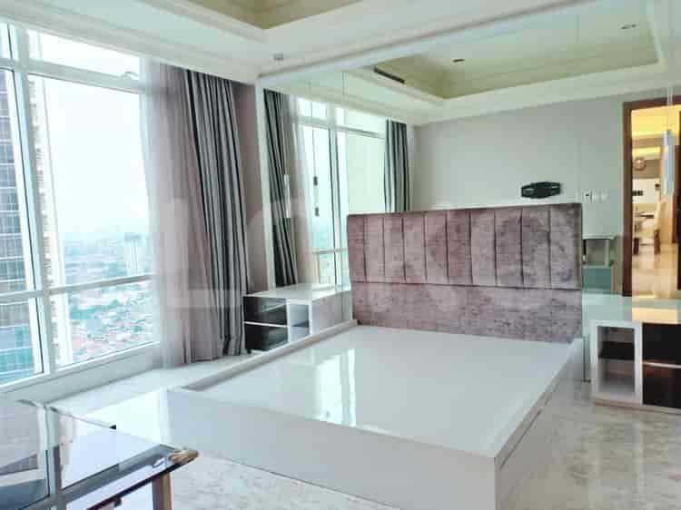 Apartemen 2BR Luas Dijual di Botanica, Simprug - APAd46f6, Lantai Tinggi 3
