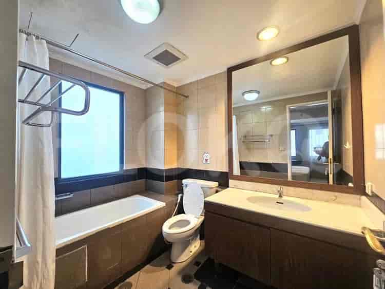 3 Bedroom on Middle Floor for Rent in Golfhill Terrace Apartment - fpo14a 4