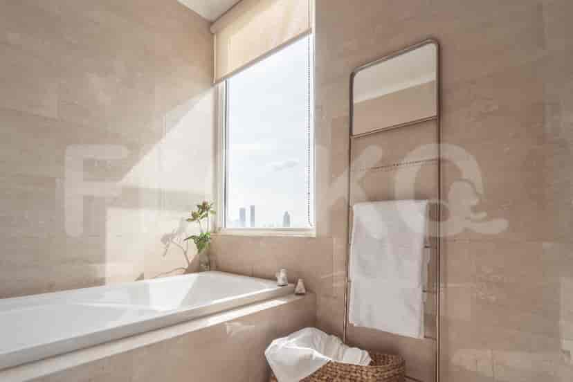 Rent 2 Bedroom on the 25th Floor of Menteng Park Apartment: Flokq 5