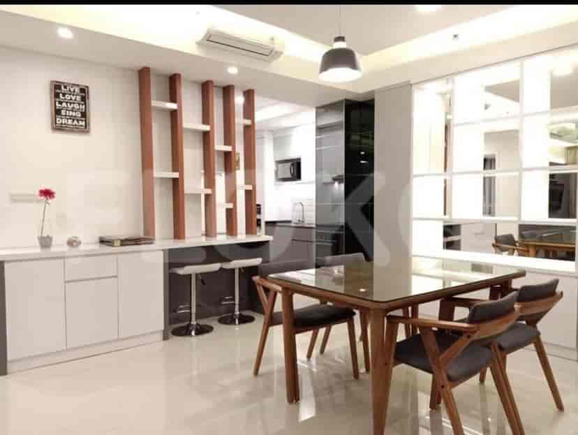Rent 2 Bedroom on the 16th Floor of Kemang Village Residence Apartment: Flokq 3