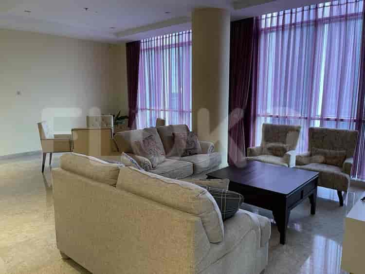 3 Bedroom on High Floor for Rent in Oakwood Premier Cozmo Apartment - fkuf9c 6
