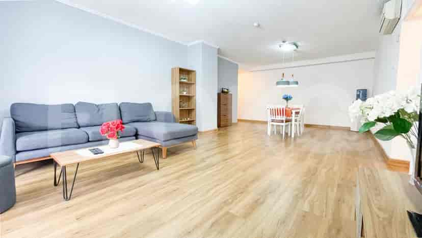 Rent 3 Bedroom on the 5th Floor of Senopati Apartment: Flokq 11