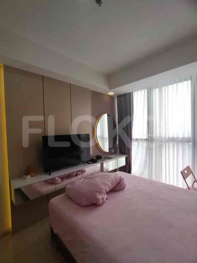3 Bedroom on Middle Floor for Rent in Gold Coast Apartment - fka8f3 2