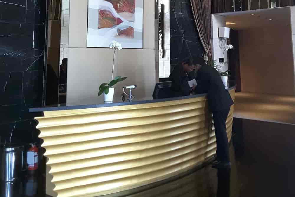 Receptionist Kempinski Grand Indonesia Apartment