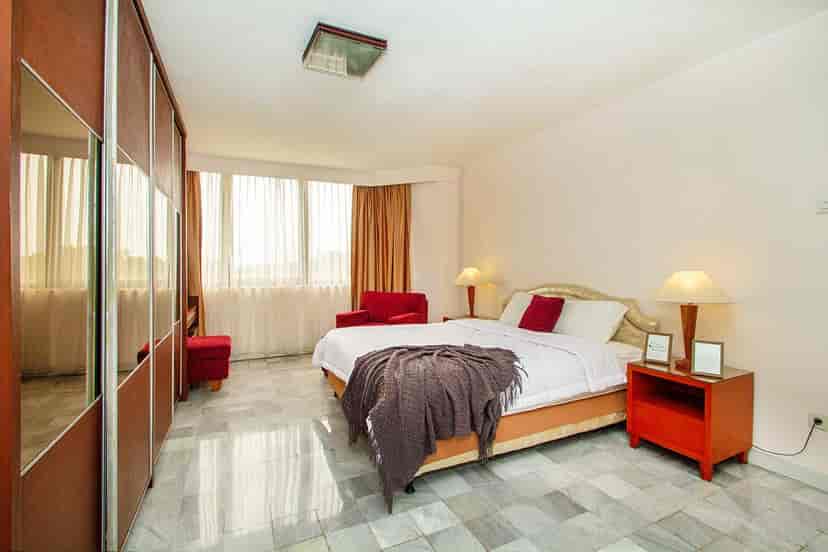 Rent 3 Bedroom on the 7th Floor of Senopati Apartment: Flokq 2