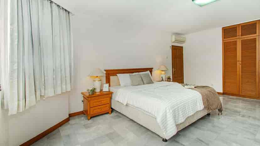 Rent 3 Bedroom on the 2nd Floor of Senopati Apartment: Flokq 2