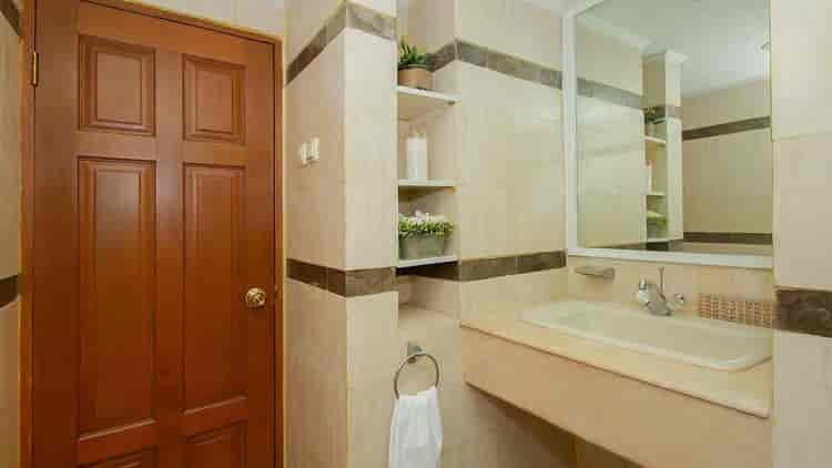 3 Bedroom on Low Floor for Rent in Senopati Apartment - fsed54 5