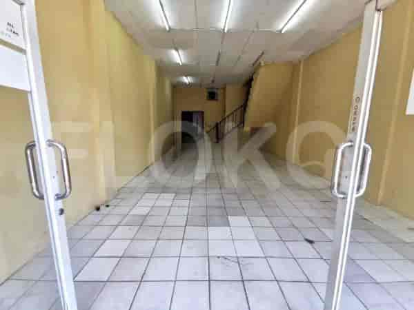 Dijual Ruko Luas 300 m2 di Raya Margonda, Depok - RKS558 2