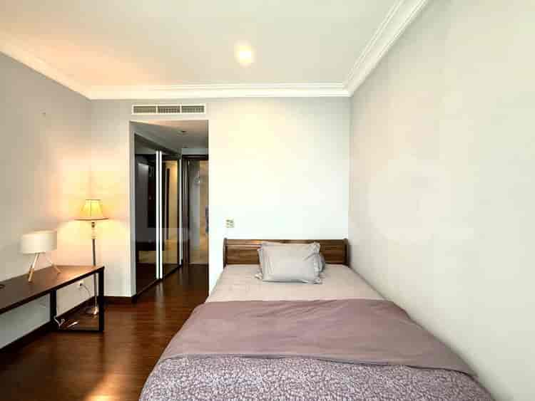 2 Bedroom on Middle Floor for Rent in Pakubuwono House - fgaadf 4