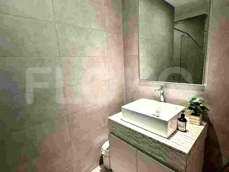 2 Bedroom on Low Floor for Rent in Residence 8 Senopati - fse740 7