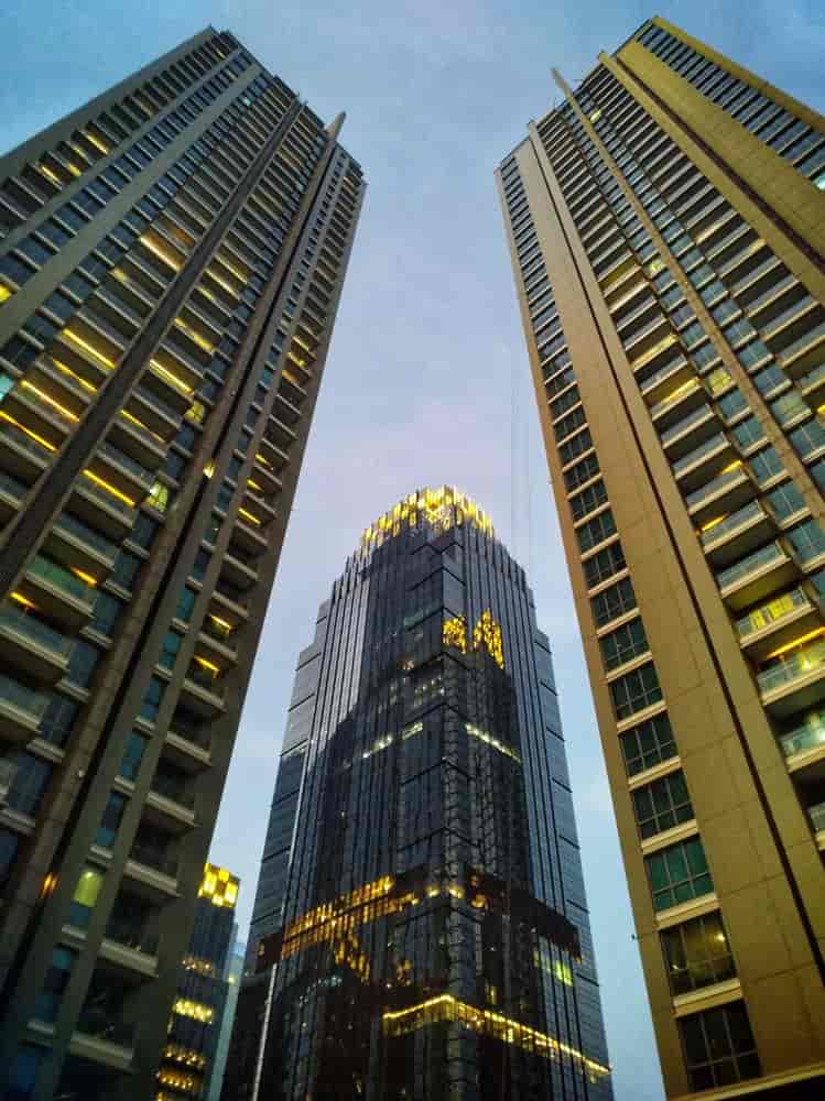 Buiding Residence 8