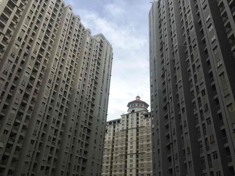 Gedung Royal Mediterania Garden Residence