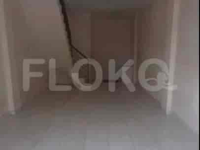 80 sqm, shophouse for rent in Ruko Pasar Modern Pusakarakyat, Bekasi - RKRa9e 2