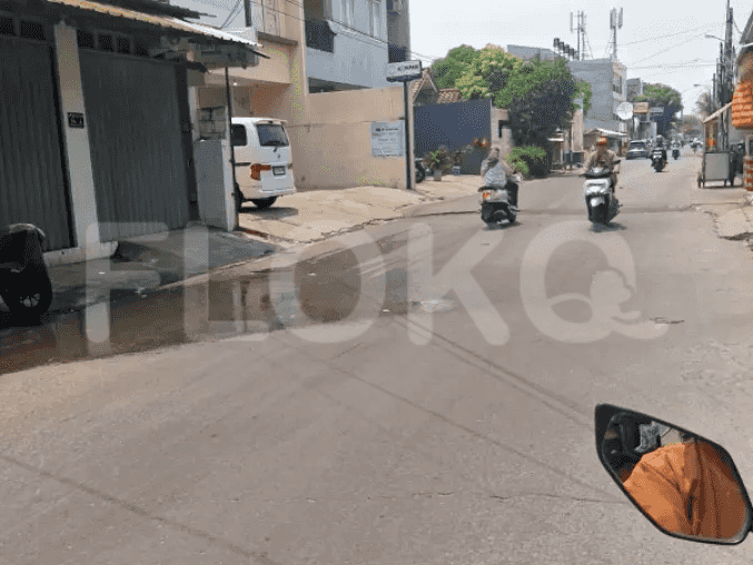Disewakan Ruko Luas 90 m2 di Harapan Indah, Bekasi - RKRdda 3