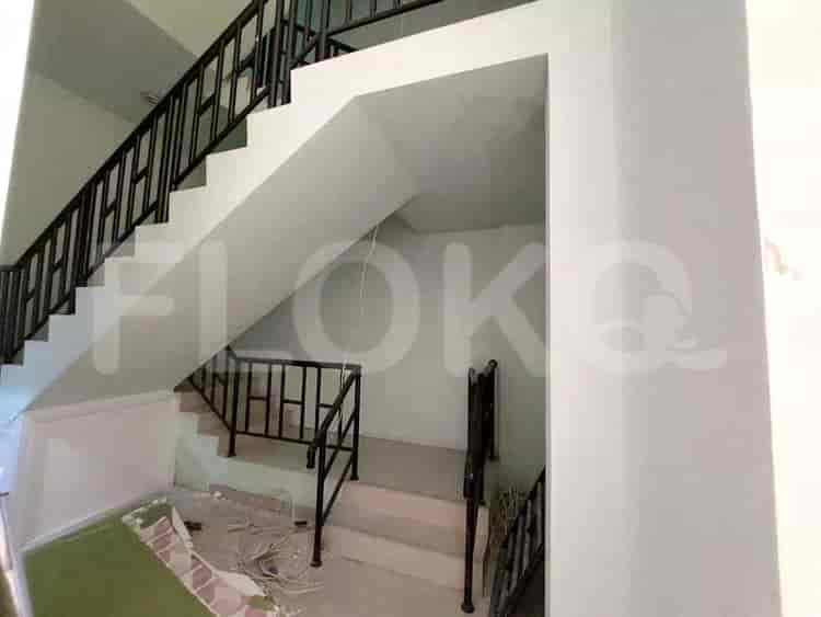 Disewakan Ruko Luas 229 m2 di Sinpasa Commercial Summarecon, Bekasi - RKR9dc 4