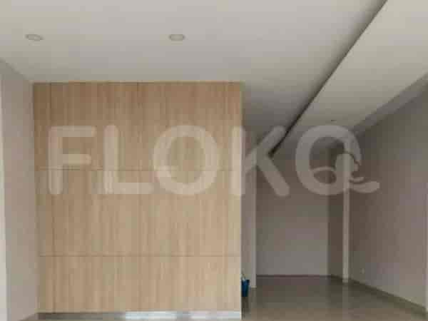 450 sqm, shophouse for rent in Ruko Emerald Summarecon Bekasi, Bekasi - RKR5d4 4