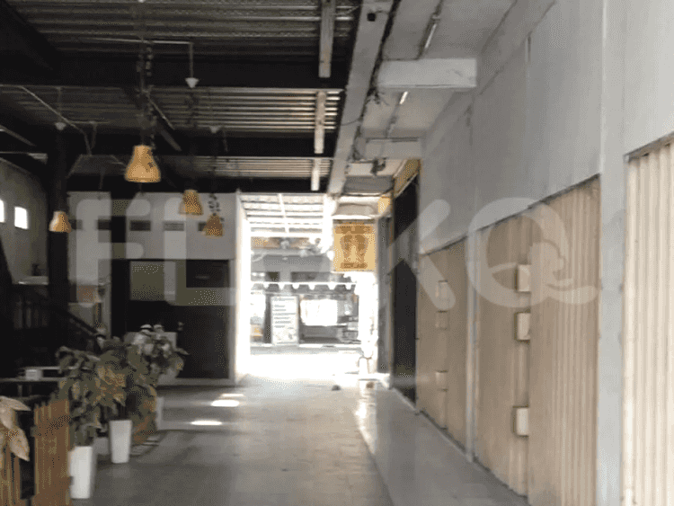 Disewakan Ruko Luas 240 m2 di Kaliabang Tengah, Bekasi Utara - RKR115 1
