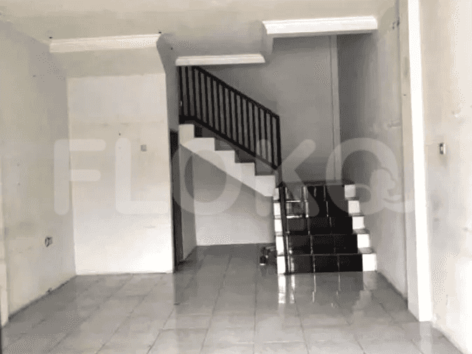 Disewakan Ruko Luas 80 m2 di Kaliabang, Bekasi Utara - RKR3c4 2