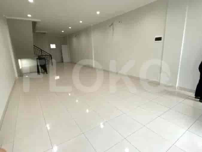 Disewakan Ruko Luas 239 m2 di Summarecon, Bekasi Utara - RKR056 5