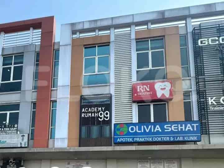 Disewakan Ruko Luas 239 m2 di Summarecon Burgundy Commercial, Bekasi Utara - RKR8da 1