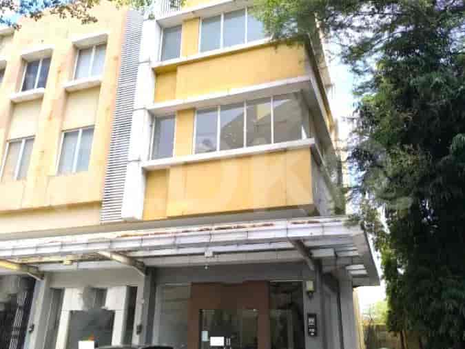 Disewakan Ruko Luas 325 m2 di Summarecon Bekasi, Bekasi Utara - RKRfbd 3