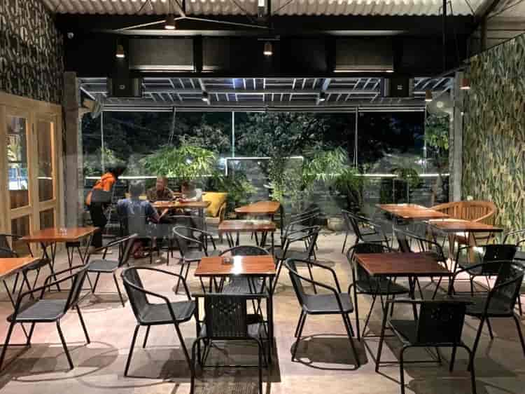 Disewakan Ruko Luas 280 m2 di Basuki Rahmat, Cipinang - RKR45b 3