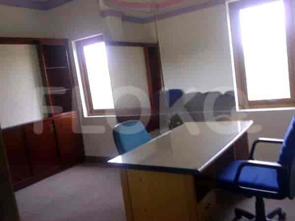 Disewakan Ruko Luas 222 m2 di Daan Mogot Baru, Daan Mogot - RKRccd 3