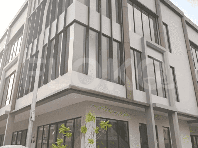 Disewakan Ruko Luas 214 m2 di Springs Boulevard, Gading Serpong - RKR310 3