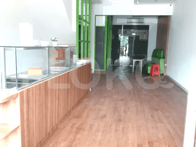 Disewakan Ruko Luas 225 m2 di Gading Serpong Raya, Gading Serpong - RKRbe1 3