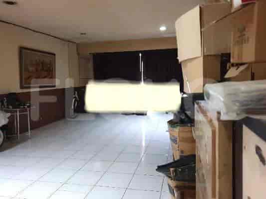 Disewakan Ruko Luas 240 m2 di Latumen Raya, Grogol 1