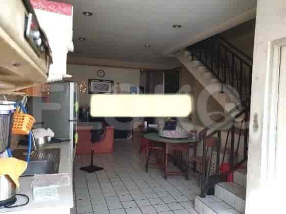 Disewakan Ruko Luas 240 m2 di Latumen Raya, Grogol 3