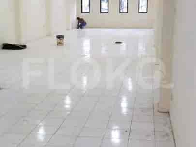 204 sqm, shophouse for rent in KH Wahid Hasyim, Tanah Abang - RKR345 2