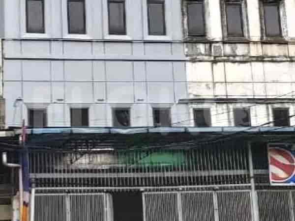 204 sqm, shophouse for rent in KH Wahid Hasyim, Tanah Abang - RKR345 3