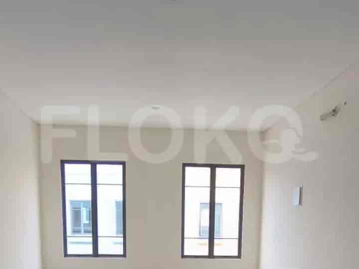 90 sqm, shophouse for rent in Boulevard IL Lago, Tangerang - RKR985 2