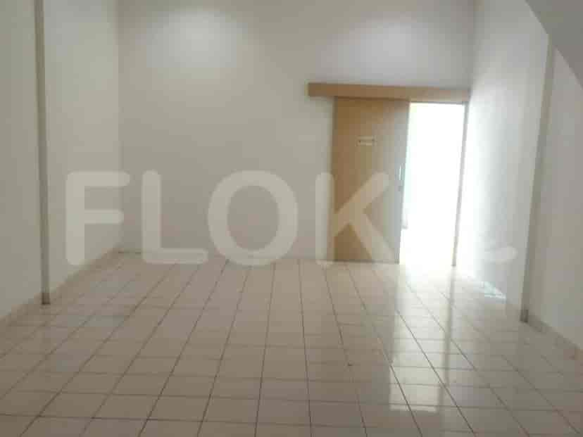 76 sqm, shophouse for rent in Golden Boulevard, Tangerang 3